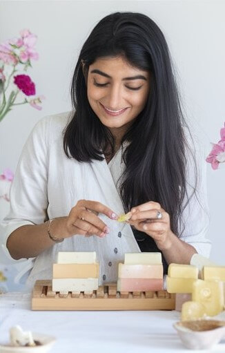 Portrait of artisan Riya Kapoor